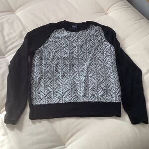 GAP Black and white womens Crewneck Sweater